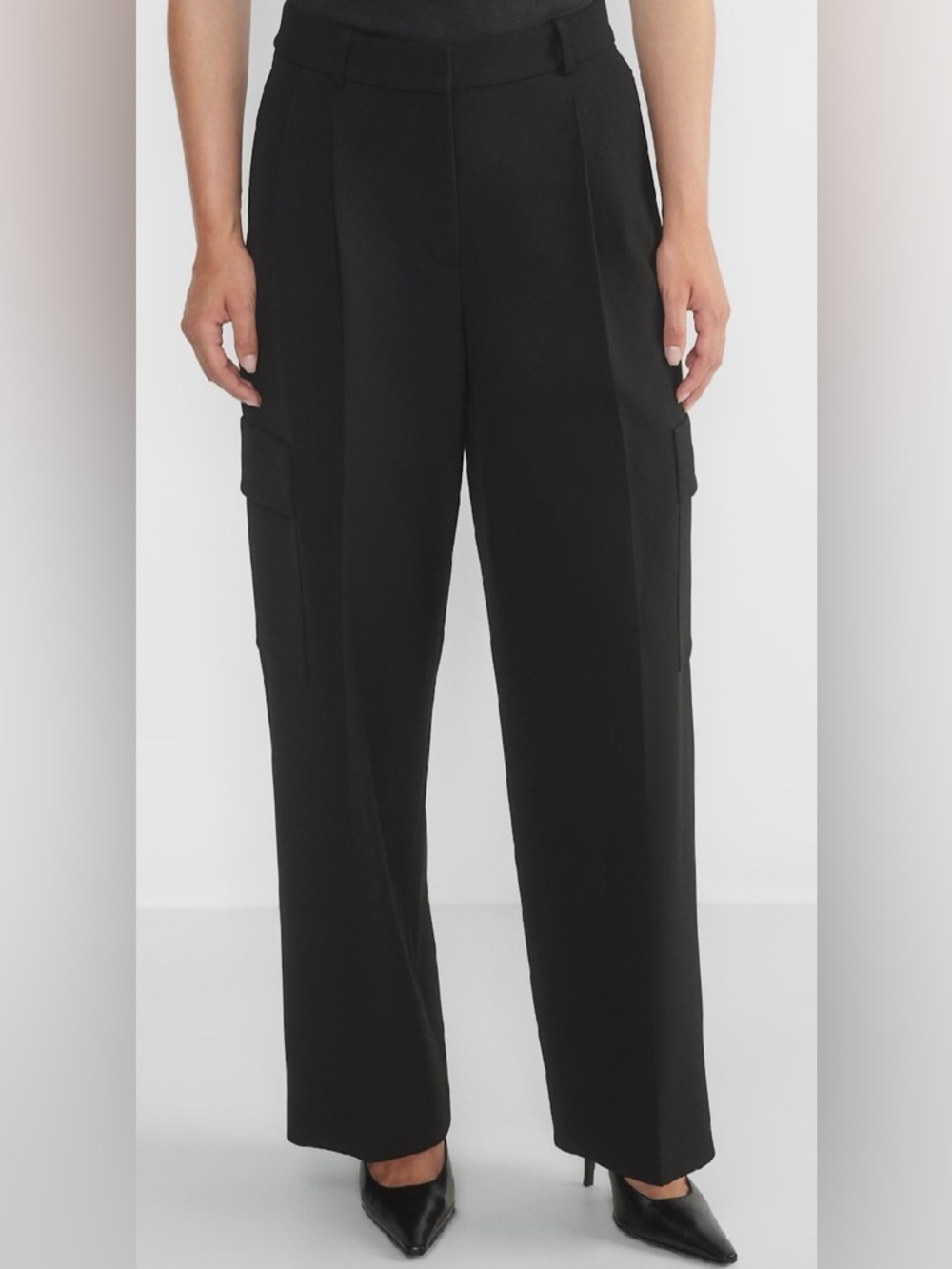 ARITZIA BABATON NWTs spotlight cargo pant black size 4